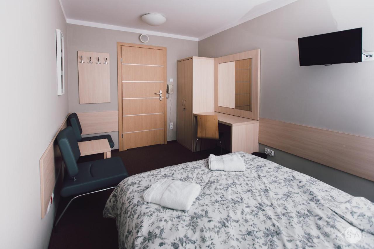 Strumyk Hostel Krakau Buitenkant foto